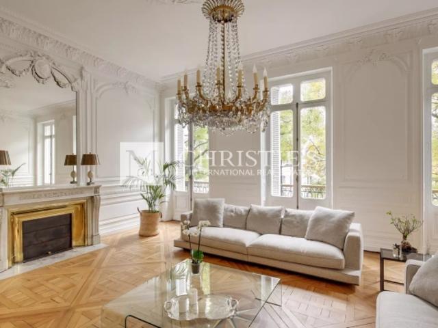 Jardin Public Appartement de réception de 205m² avec balcons