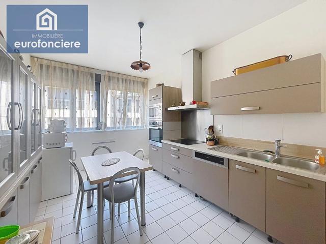 Appartement Troyes 5 pièce s 96 m2