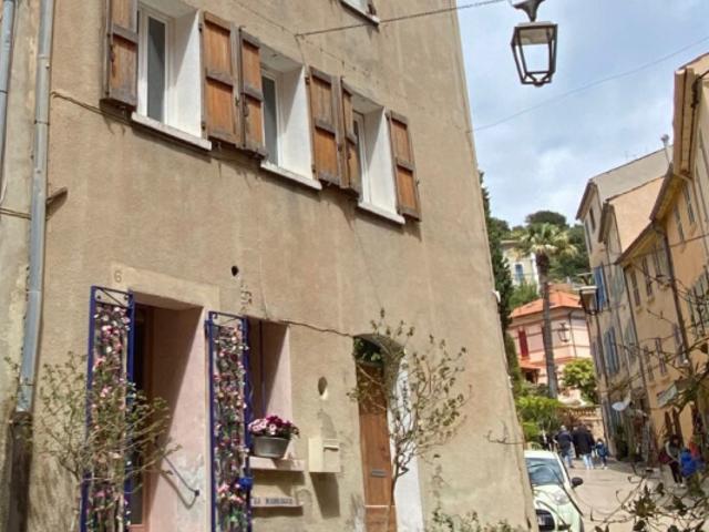 Appartement trois pièces coeur de village