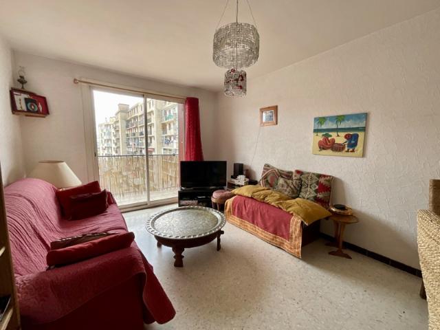 APPARTEMENT TROIS PIECES DERNIER ETAGE LE CANET