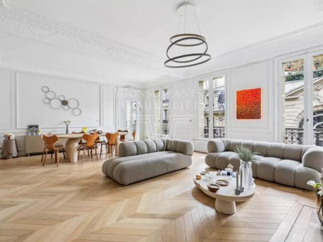 APPARTEMENT TROIS SUITES D'EXCEPTION