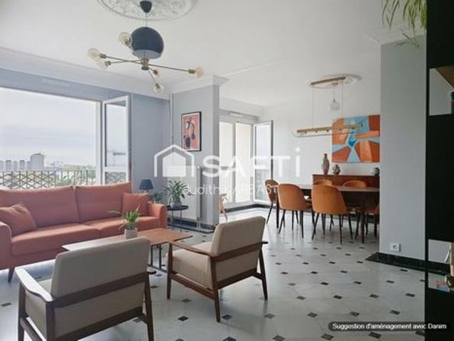 Appartement traversant au pied du métro