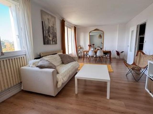 Appartement traversant dans quartier prisé de BORDEAUX CAUDERAN limite LE BOUSCAT