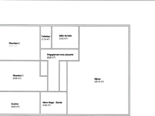 Appartement traversant de 3 pièces avec balcon, ascenseur et