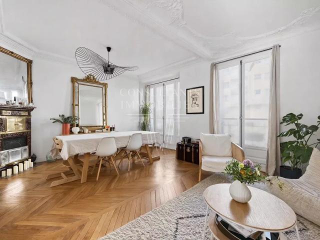 APPARTEMENT TRAVERSANT DEUX CHAMBRES BEL ANCIEN