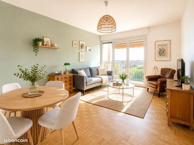 Appartement traversant et lumineux