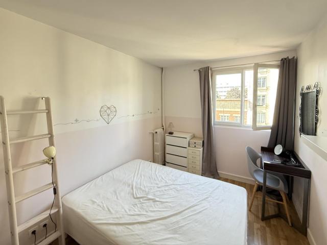 Appartement traversant lumineux équipé + service