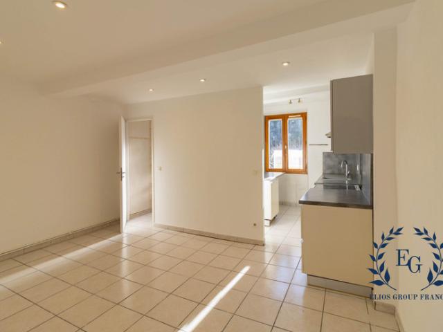 Appartement traversant T3