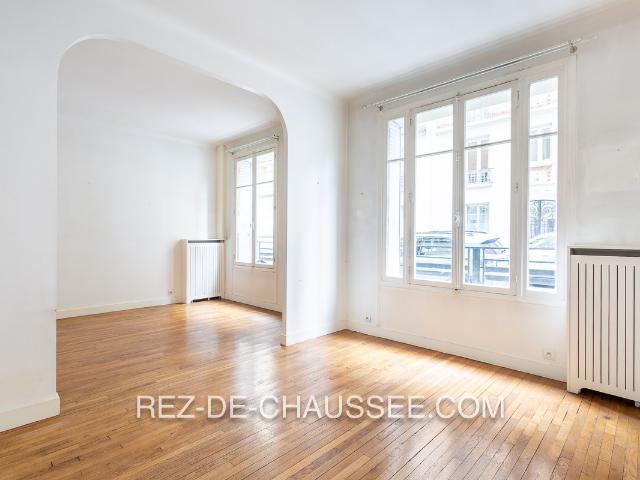 APPARTEMENT TRAVERSANT 3 PIECES AUTEUIL