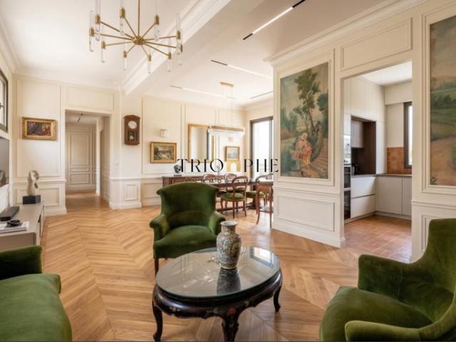 Appartement traversant 96 m2 rez de jardin Paris 17ème