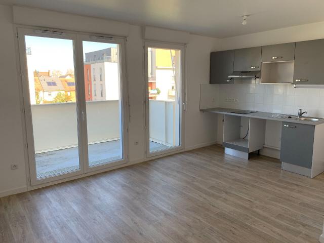 Appartement Trappes 1 pièce s 28.82 m2