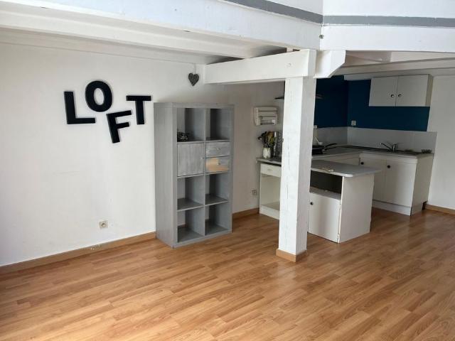 Appartement Trets 1 pice s 40.18 m2