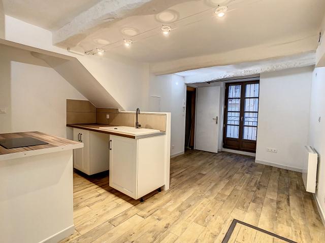 Appartement Trets 2 pièce s 32,06 m2