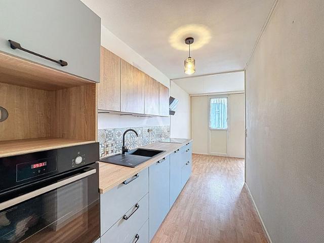 Appartement Trelaze 2 pièce s 60 m2