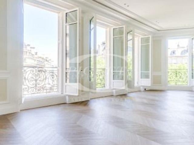 Appartement • Triangle d'Or