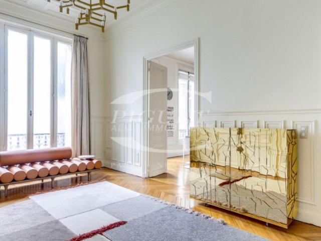 Appartement • Triangle d'Or