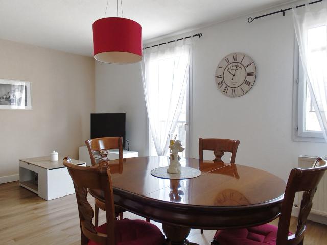 Appartement triplex à Bourg de Péage avec garage