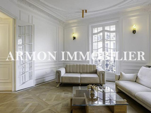 Appartement • Trudaine Maubeuge
