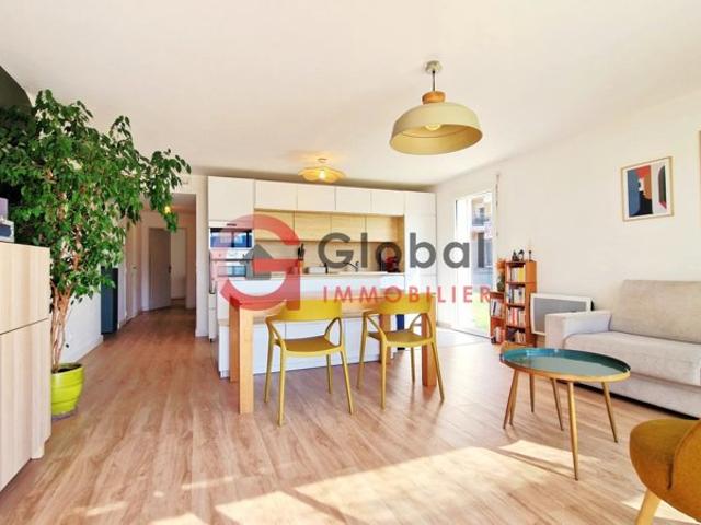 Appartement type maison plain pied avec jardin 280m2 +garage