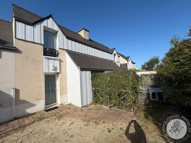 APPARTEMENT TYPE DUPLEX SAINT JACUT DE LA MER