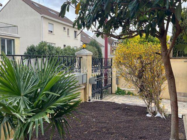 Appartement type F2 avec Jardin 'zone pavillonnaire'