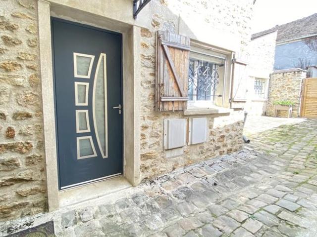 Appartement type F2 avec patio
