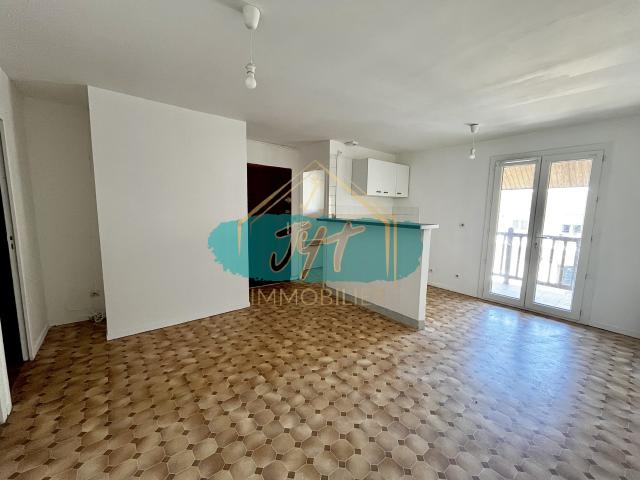 APPARTEMENT TYPE F3 À GOUSSAINVILLE + BALCON