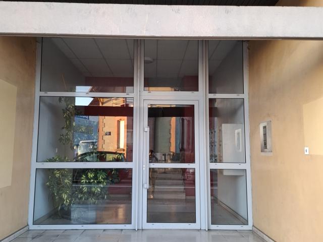 Appartement type studio de 32m2 avec balcon et cave
