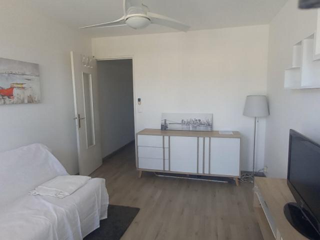 Appartement type STUDIO Résidence en bord de mer avec Parking sécurisé
