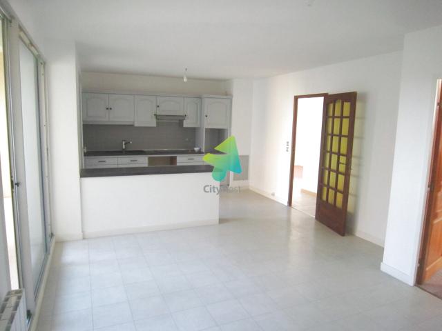 Appartement TYPE 2/3 LOGGIA PARKING CAVE