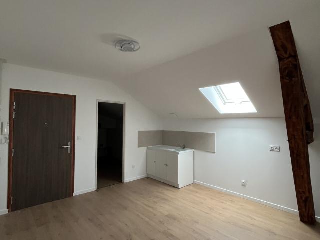 APPARTEMENT TYPE 2 AU 2EME ETAGE NEUF pont de cheruy CENTRE