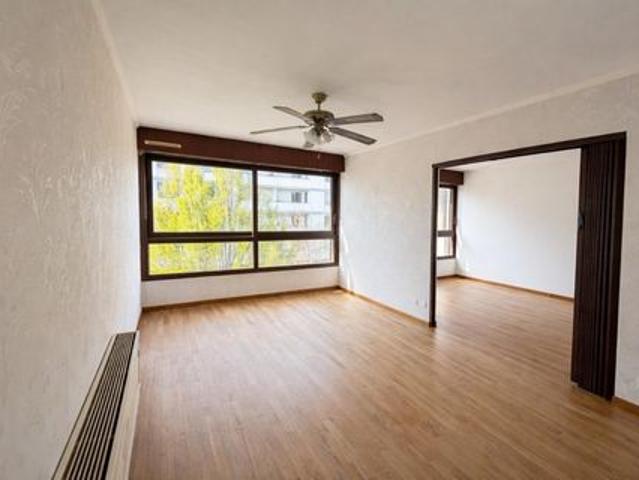 Appartement type 2, au calme, proche commodités