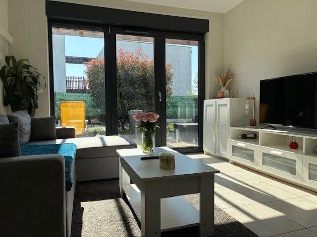 Appartement type 2 avec terrasse jardin et 2 parkings