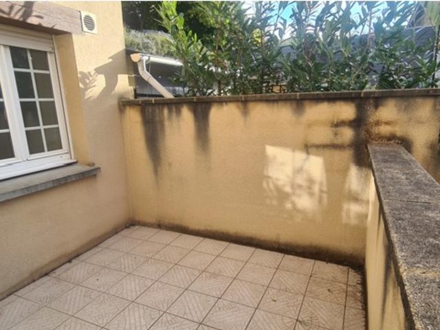 APPARTEMENT TYPE 2 AVEC BALCON SAINT LAURENT