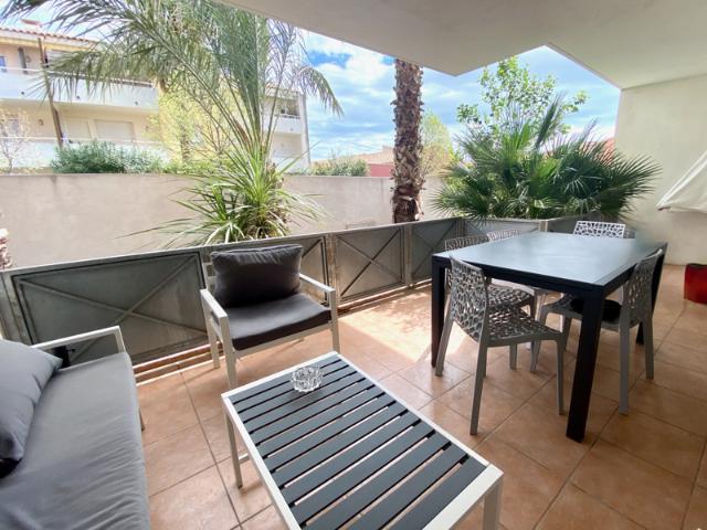 APPARTEMENT TYPE 2 AVEC GRANDE TERRASSE