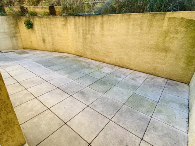APPARTEMENT TYPE 2 AVEC JARDIN