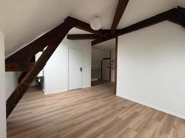 APPARTEMENT TYPE 2 GAUCHE