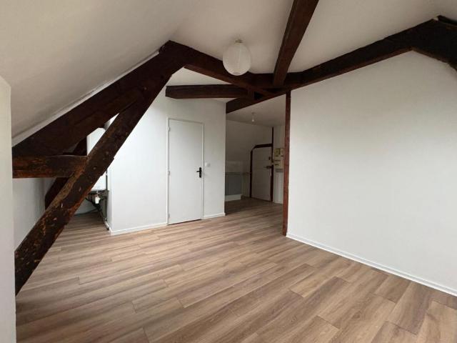 APPARTEMENT TYPE 2 GAUCHE