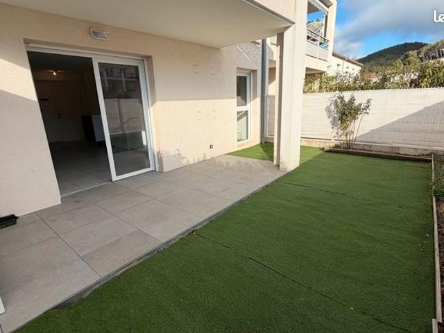 Appartement type 2 de 44 m², 30 m² jardin / terrasse
