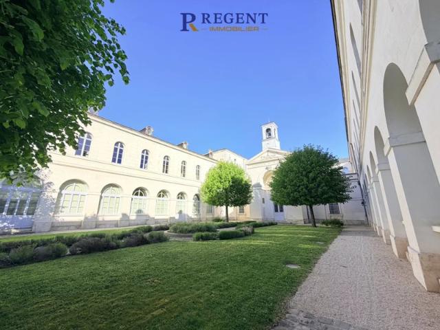 Appartement type 2 HOSPICE ST NICOLAS