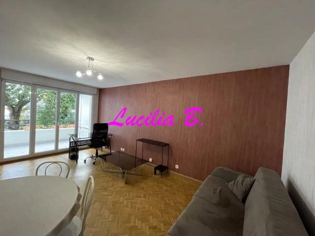 Appartement type 2 Meublé avec parking et terrasse à louer Tours centre