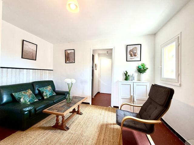 APPARTEMENT TYPE 2 MEUBLE A MANOSQUE PROCHE CENTRE VILLE