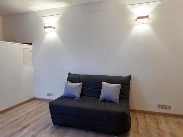 Appartement type 2 meublé BAGNOLET en RDC