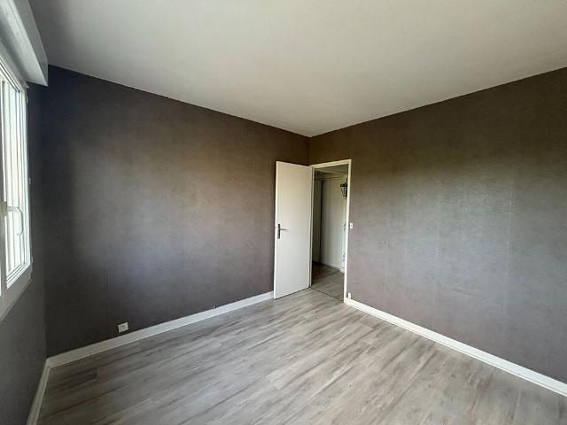 APPARTEMENT TYPE 2 NON MEUBLE SECTEUR CHAUSSEE ST MARTIN