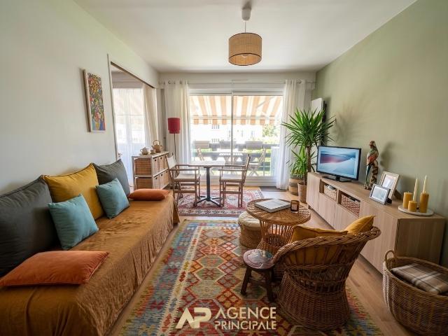 Appartement Type 2 Parking + Balcon + Ascenseur La Rochelle secteur Bastion St Nicolas