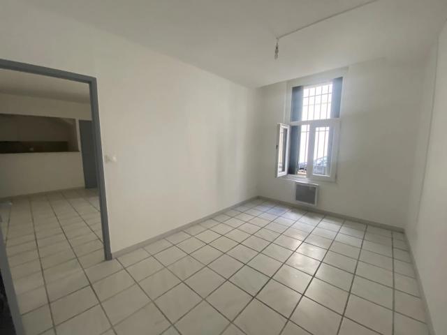 APPARTEMENT TYPE 2 QUARTIER REPUBLIQUE