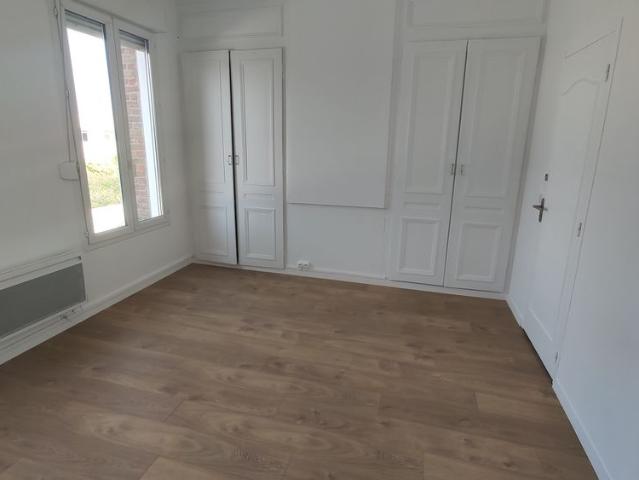 APPARTEMENT TYPE 2 TOUTES CHARGES COMPRISES PROCHE GARE ET CENTRE VILLE