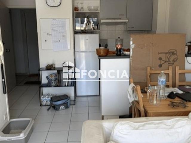 Appartement type 2 vendu libre