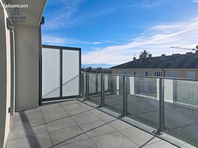 Appartement Type 3 72 m² Etage 3 Terrasse oriéntée Sud Ouest 12m²