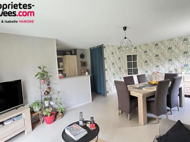 Appartement lumineux 73m² avec jardin privatif et stationnement ? Esprit maison